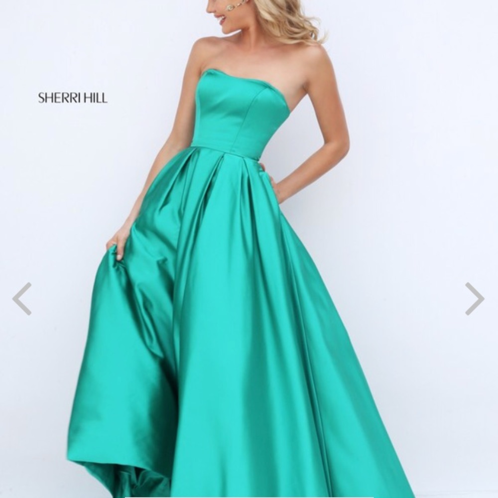 Sherri Hill #50226 size 0 emerald green prom dress